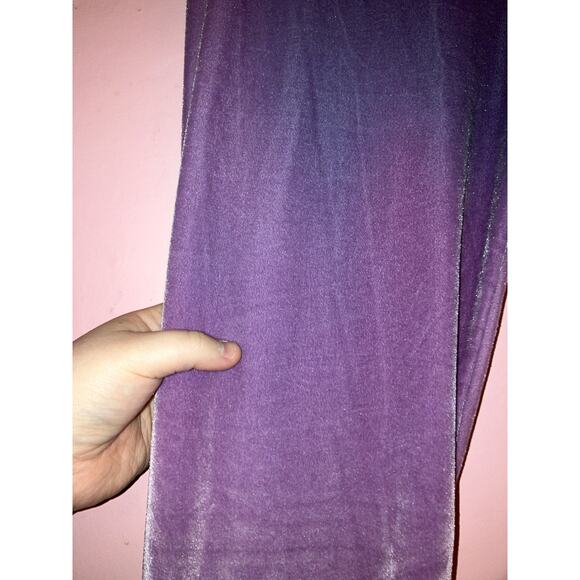 Fabletics light purple velvet leggings size 1X - Picture 4 of 5